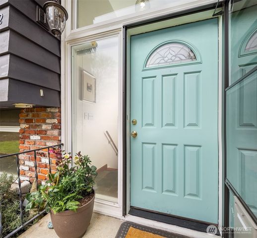 1002 S 194th Street, Seatac, WA 98148