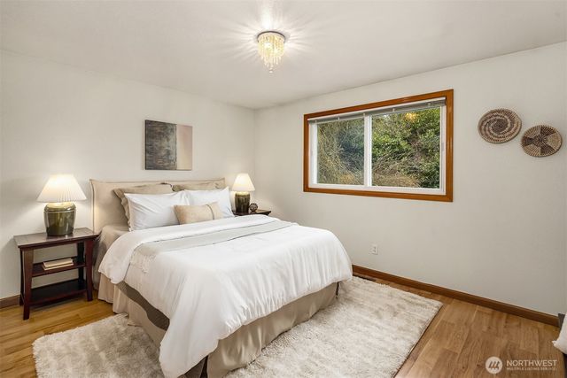 1002 S 194th Street, Seatac, WA 98148