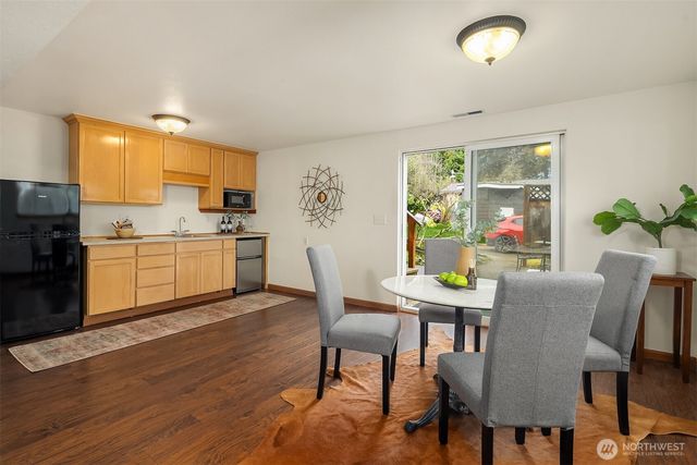 1002 S 194th Street, Seatac, WA 98148