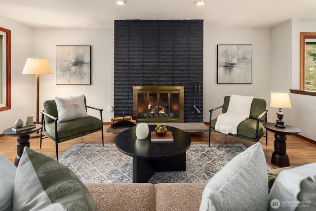 1002 S 194th Street, Seatac, WA 98148