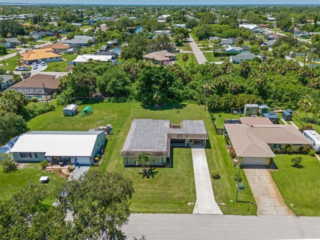 18579 ROBINSON AVENUE, Port Charlotte, FL 33948