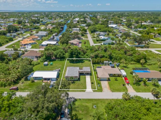 18579 ROBINSON AVENUE, Port Charlotte, FL 33948