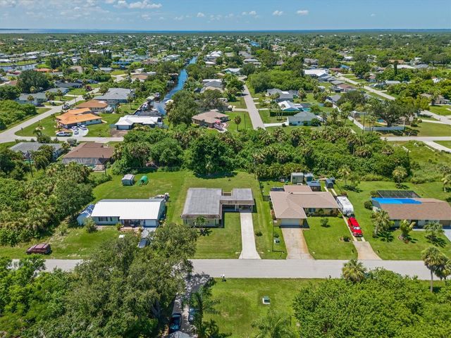 18579 ROBINSON AVENUE, Port Charlotte, FL 33948
