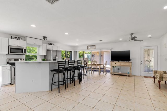 18579 ROBINSON AVENUE, Port Charlotte, FL 33948