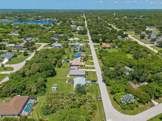 18579 ROBINSON AVENUE, Port Charlotte, FL 33948