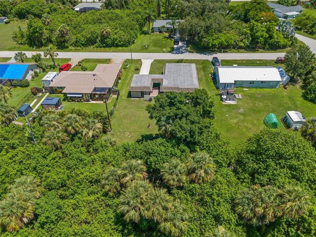 18579 ROBINSON AVENUE, Port Charlotte, FL 33948