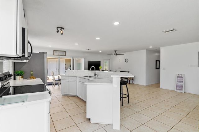18579 ROBINSON AVENUE, Port Charlotte, FL 33948