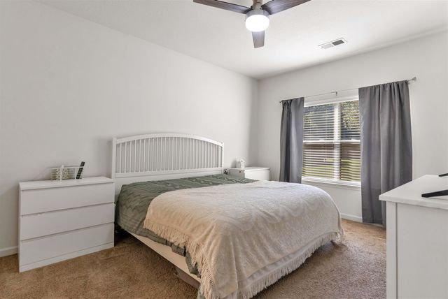 5051 SHELLBACK DR, Millington, TN 38053