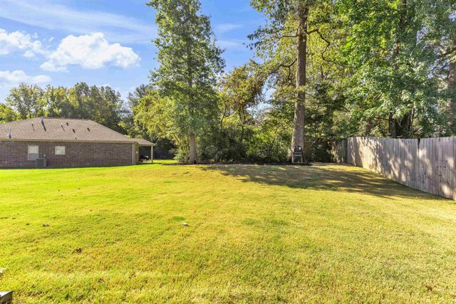 5051 SHELLBACK DR, Millington, TN 38053
