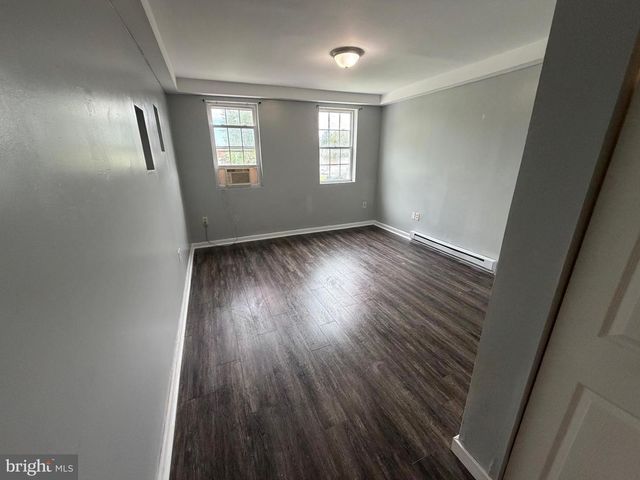 449 E WASHINGTON ST, Chambersburg, PA 17201