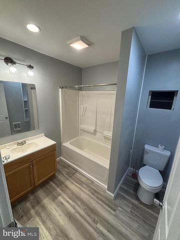 449 E WASHINGTON ST, Chambersburg, PA 17201