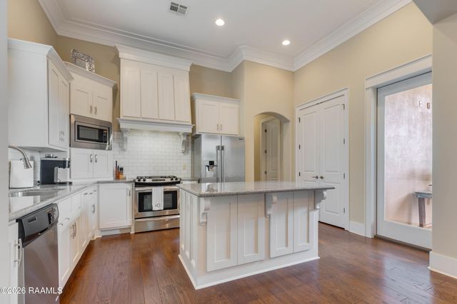 200 Palfrey Parkway, Youngsville, LA 70592