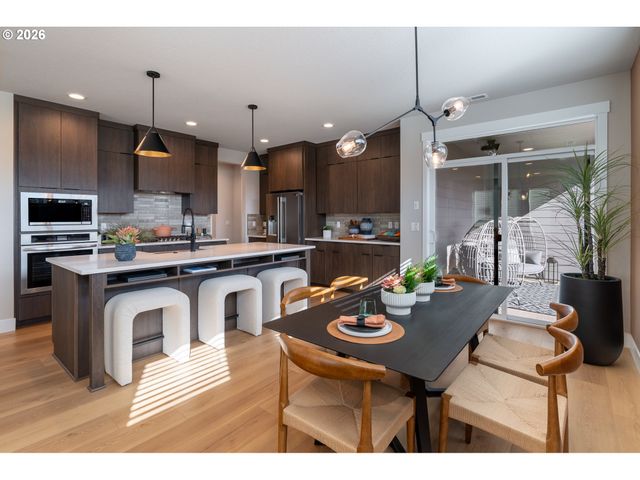 8193 Se Quincy St, Hillsboro, OR 97123