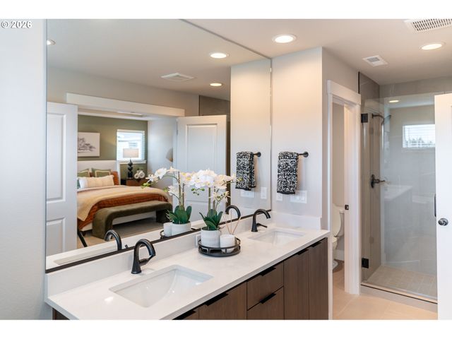8193 Se Quincy St, Hillsboro, OR 97123