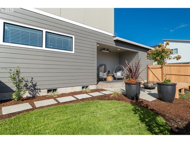 8193 Se Quincy St, Hillsboro, OR 97123