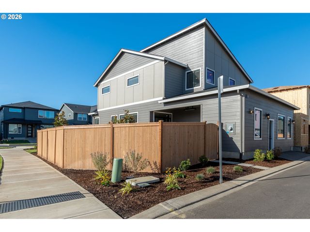 8193 Se Quincy St, Hillsboro, OR 97123