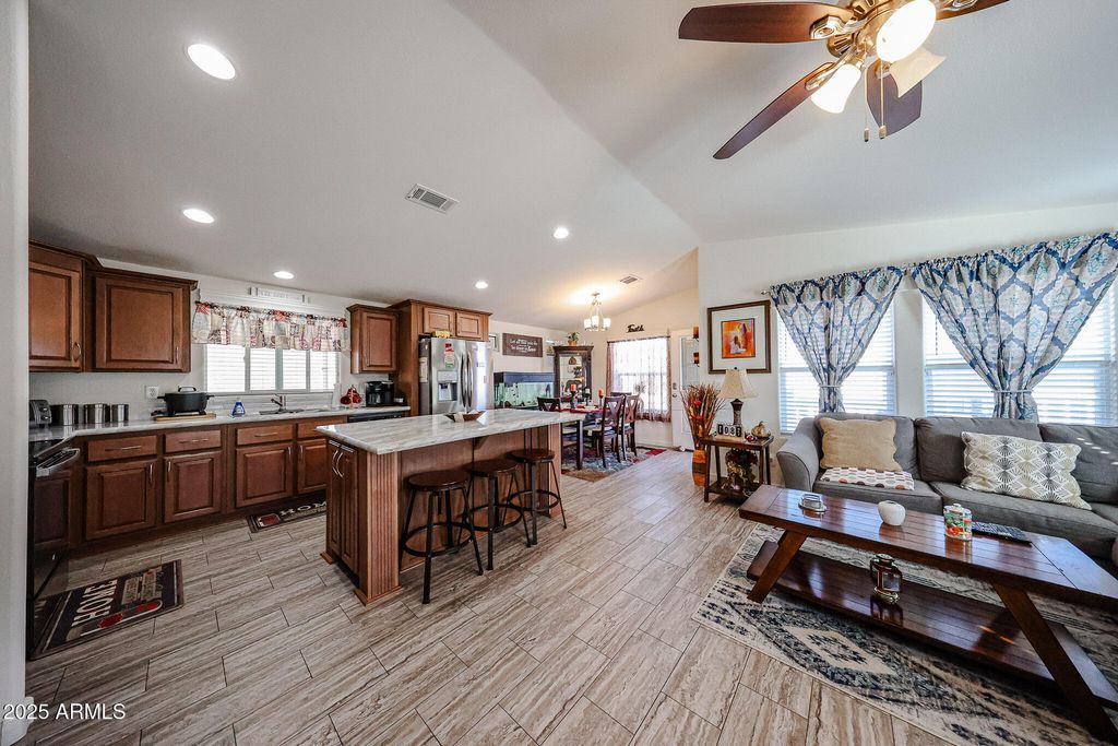 10810 N 91st Avenue 66, Peoria, AZ 85345