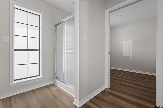 400 Baker Street, Lindale, TX 75771