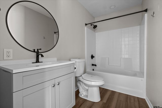 400 Baker Street, Lindale, TX 75771