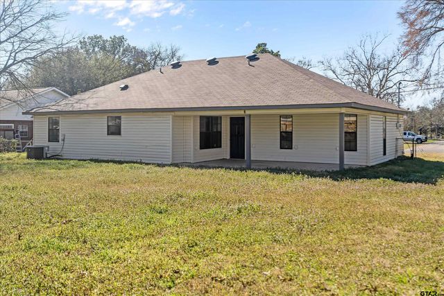 400 Baker Street, Lindale, TX 75771