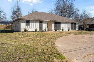 400 Baker Street, Lindale, TX 75771