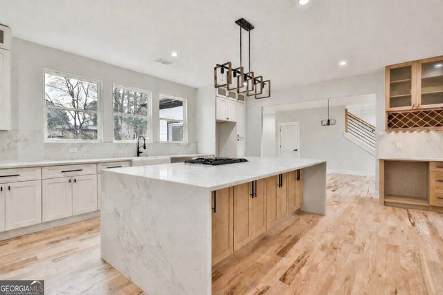 170 Lakeview Lane, Fayetteville, GA 30214