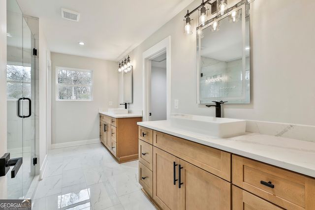 170 Lakeview Lane, Fayetteville, GA 30214