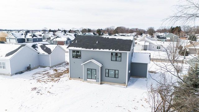 878 Red Hawk Drive, Milton, WI 53563