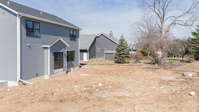 878 Red Hawk Drive, Milton, WI 53563