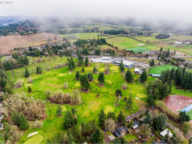 1721 HIGHLAND Dr, Lake Oswego, OR 97034