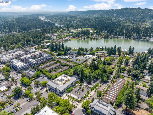 1721 HIGHLAND Dr, Lake Oswego, OR 97034