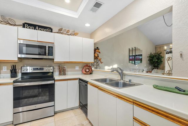 77723 Woodhaven Drive S, Palm Desert, CA 92211