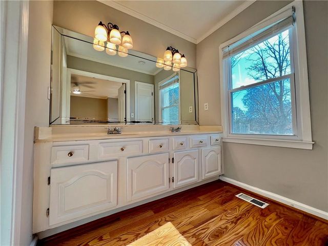 215 Brantley Road, Atlanta, GA 30350