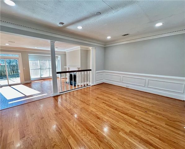 215 Brantley Road, Atlanta, GA 30350