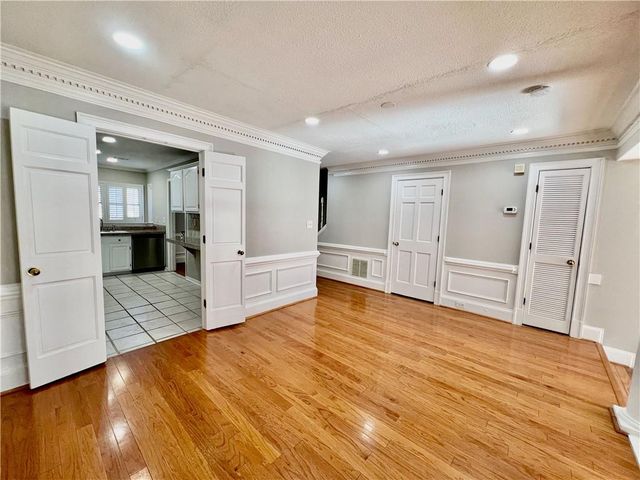 215 Brantley Road, Atlanta, GA 30350