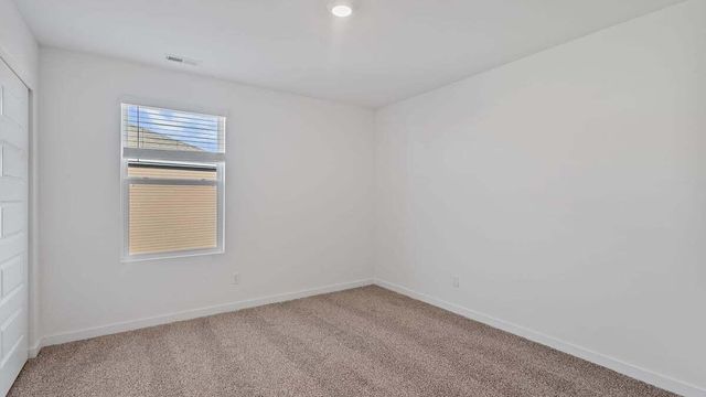 193 Cressmoor Boulevard, Hobart, IN 46342