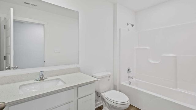 193 Cressmoor Boulevard, Hobart, IN 46342