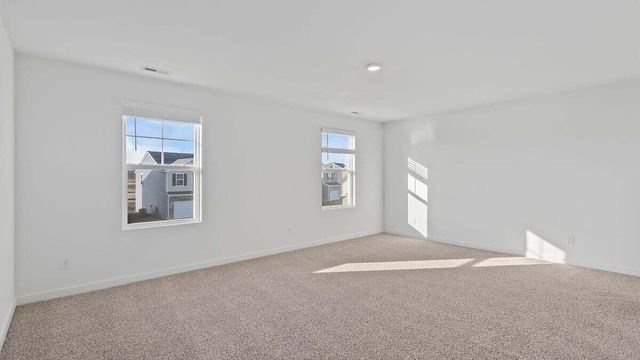 193 Cressmoor Boulevard, Hobart, IN 46342