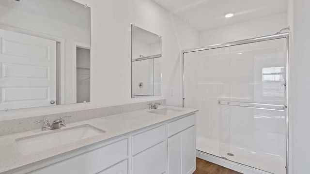 193 Cressmoor Boulevard, Hobart, IN 46342