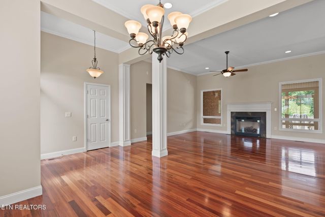 208 High Pointe Village Way, Kingston, TN 37763