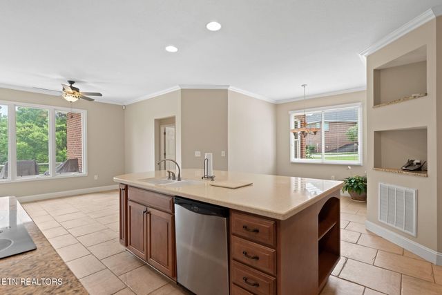 208 High Pointe Village Way, Kingston, TN 37763