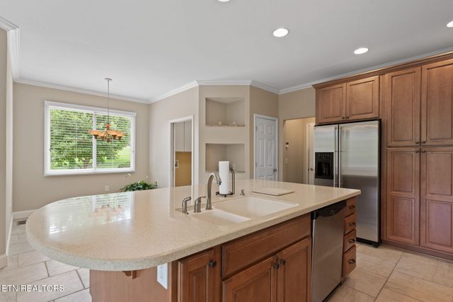 208 High Pointe Village Way, Kingston, TN 37763