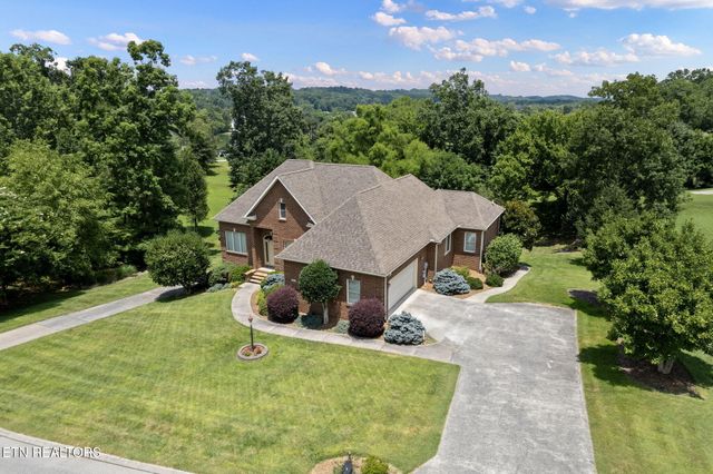 208 High Pointe Village Way, Kingston, TN 37763