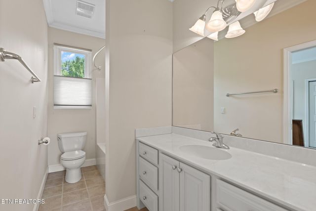 208 High Pointe Village Way, Kingston, TN 37763