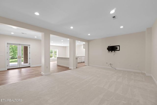 208 High Pointe Village Way, Kingston, TN 37763