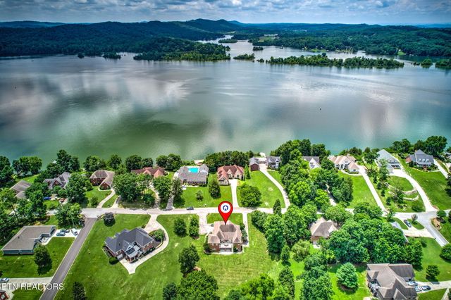 208 High Pointe Village Way, Kingston, TN 37763