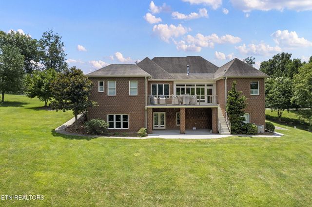 208 High Pointe Village Way, Kingston, TN 37763