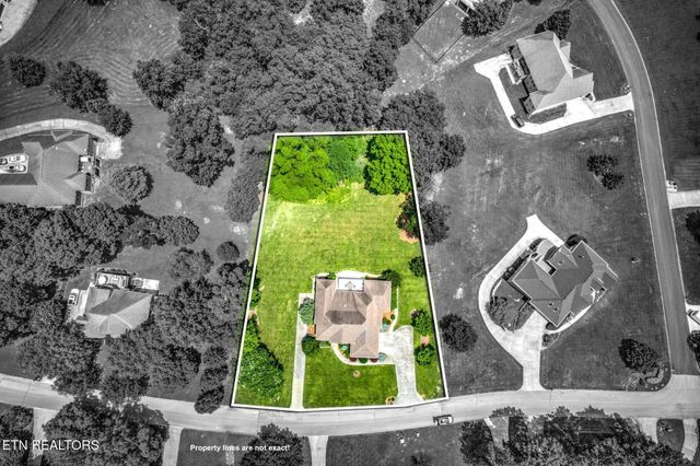 208 High Pointe Village Way, Kingston, TN 37763