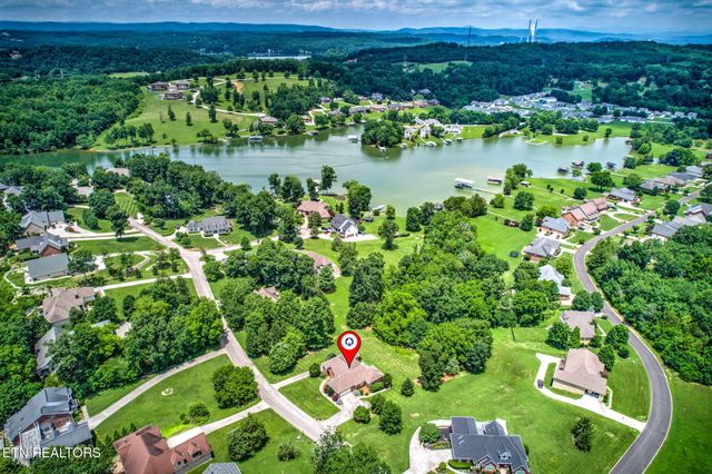 208 High Pointe Village Way, Kingston, TN 37763