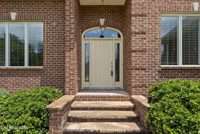 208 High Pointe Village Way, Kingston, TN 37763